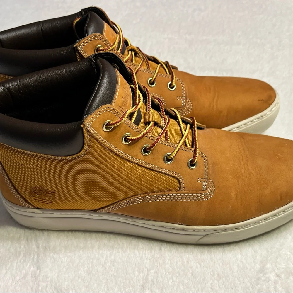 Timberland Men’s Wheat Nubuck Chukka Boots with Dark Brown Collar